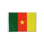 Drapeau en satin Cameroun 15 x 22 cm