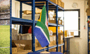 Afrique du Sud - Grand drapeau de table 30 x 45 cm, bois