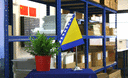 Bosnien Herzegowina Satin Tischflagge 15 x 22 cm