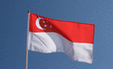 Singapour - Drapeau sur hampe 30 x 45 cm
