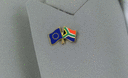 UE + Afrique du Sud - Pin's drapeaux croisés