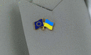 UE + Ukraine - Pin's drapeaux croisés