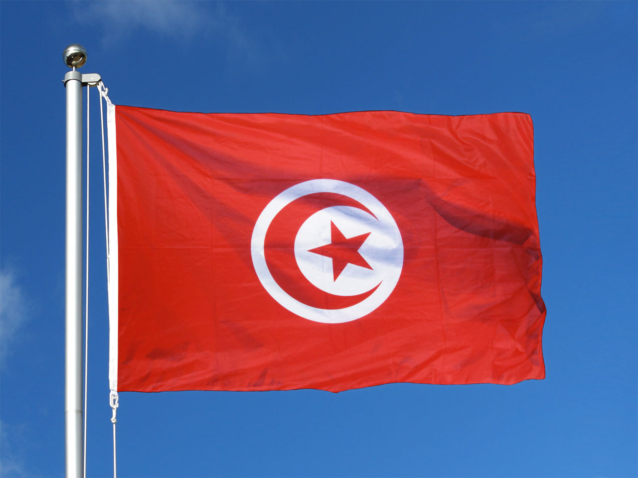 Creation Gross Fahne Flagge Tunesien 0,90m x 1,50m mit Metallösen zum Aufhängen 0520637