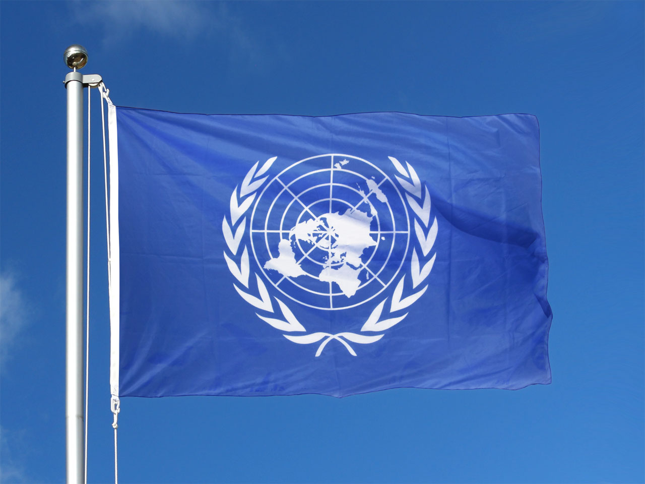Оон франция. Организация Объединенных наций ООН флаг. Сб ООН флаг. Совет безопасности ООН флаг. Флаг ООН 1945.