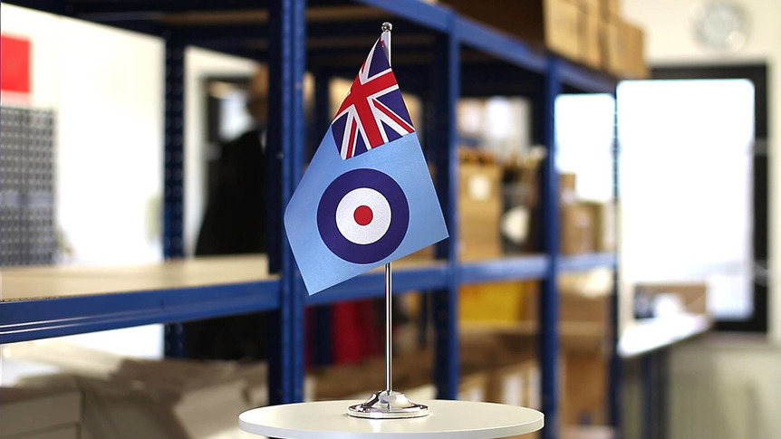Großbritannien Royal Airforce RAF - Satin Tischflagge 15 x 22 cm