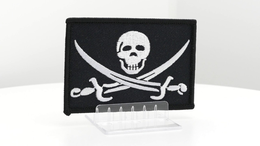 Pirat mit Säbel - Aufnäher 6 x 8 cm
