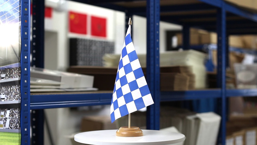 Kariert Blau-Weiß - Holz Tischflagge 15 x 22 cm