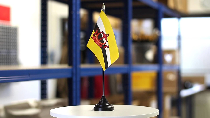 Brunei - Mini drapeau de table 10 x 15 cm