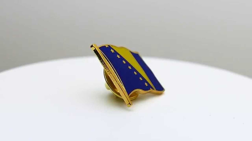 Bosnien Herzegowina - Flaggen Pin 2 x 2 cm