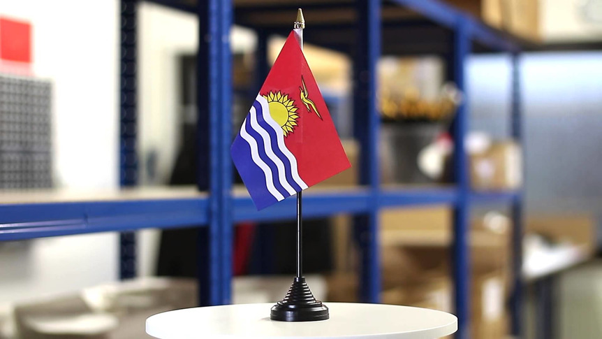 Kiribati - Mini drapeau de table 10 x 15 cm