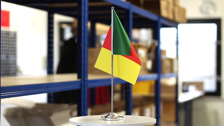 Kamerun - Satin Tischflagge 15 x 22 cm