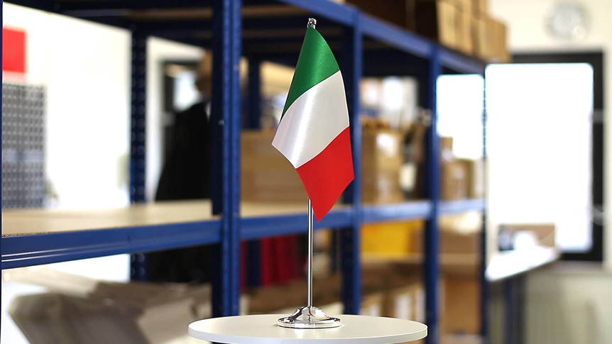 Italien - Satin Tischflagge 15 x 22 cm