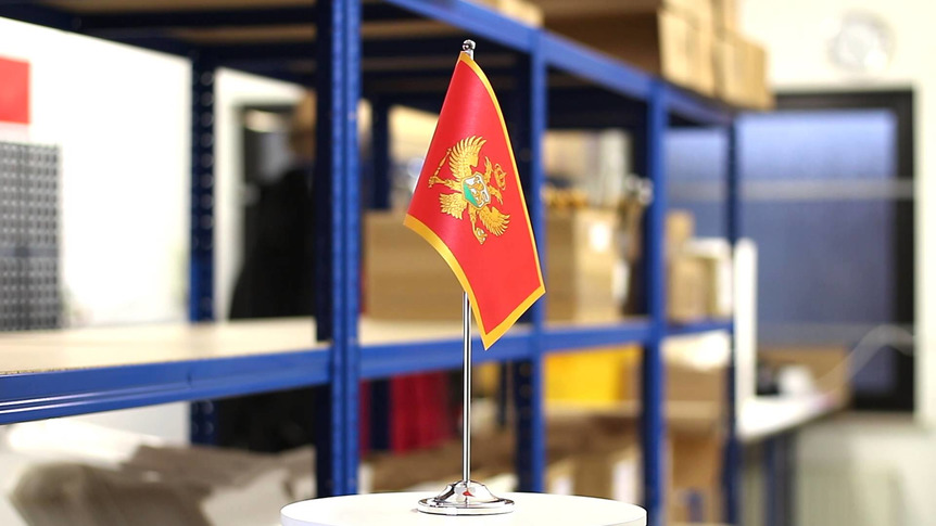 Montenegro - Satin Tischflagge 15 x 22 cm
