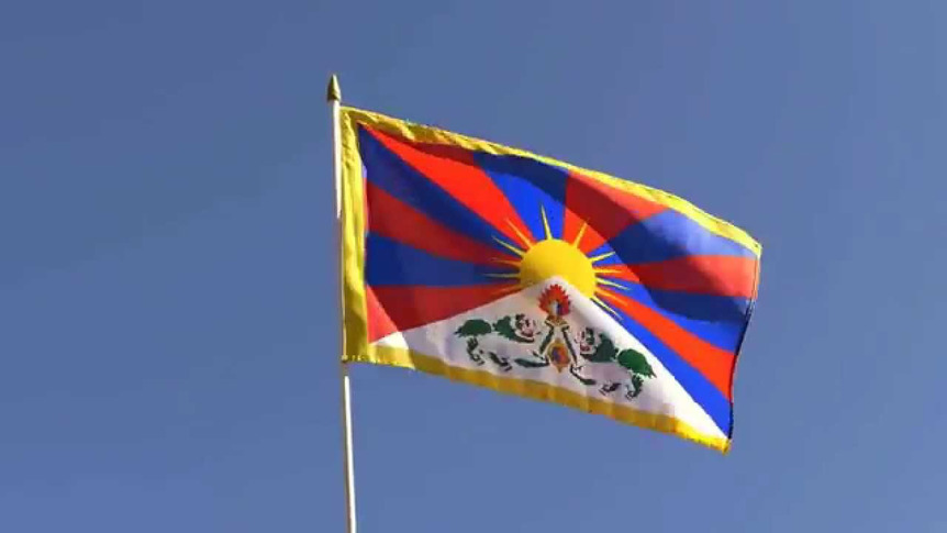 Tibet - Drapeau sur hampe 30 x 45 cm