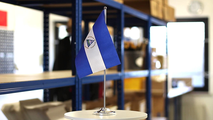 Nicaragua - Satin Table Flag 6x9"