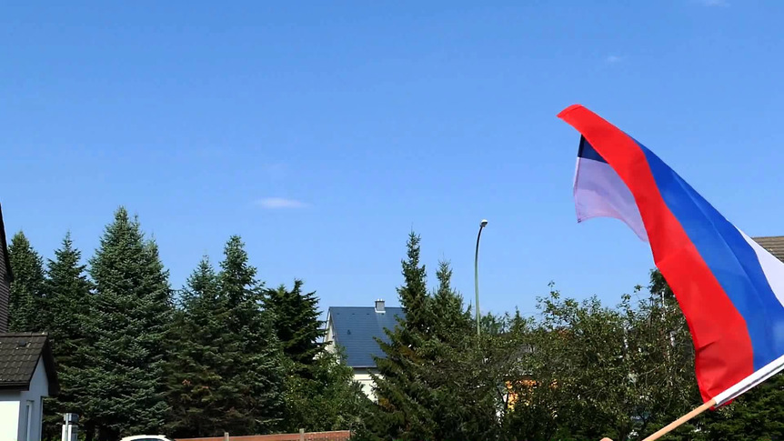Russia - Hand Waving Flag PRO 2x3 ft