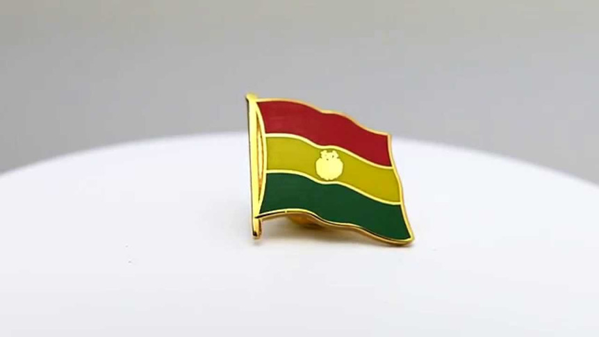 Bolivie - Pin's drapeau 2 x 2 cm