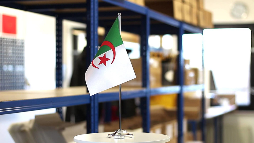 Algerien - Satin Tischflagge 15 x 22 cm