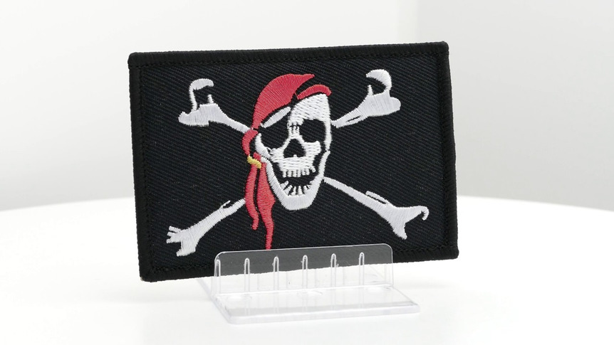 Pirate avec foulard - Écusson 6 x 8 cm