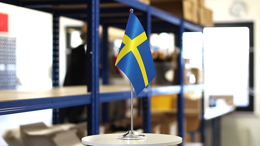 Schweden - Satin Tischflagge 15 x 22 cm