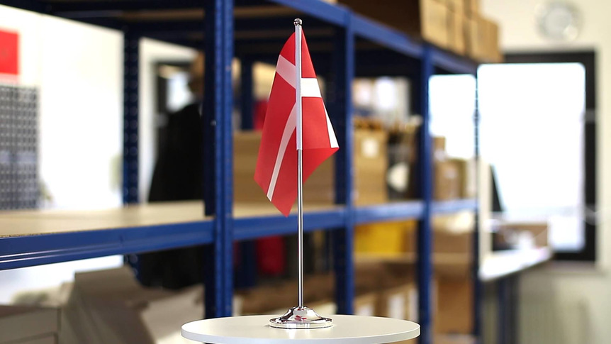 Dänemark - Satin Tischflagge 15 x 22 cm