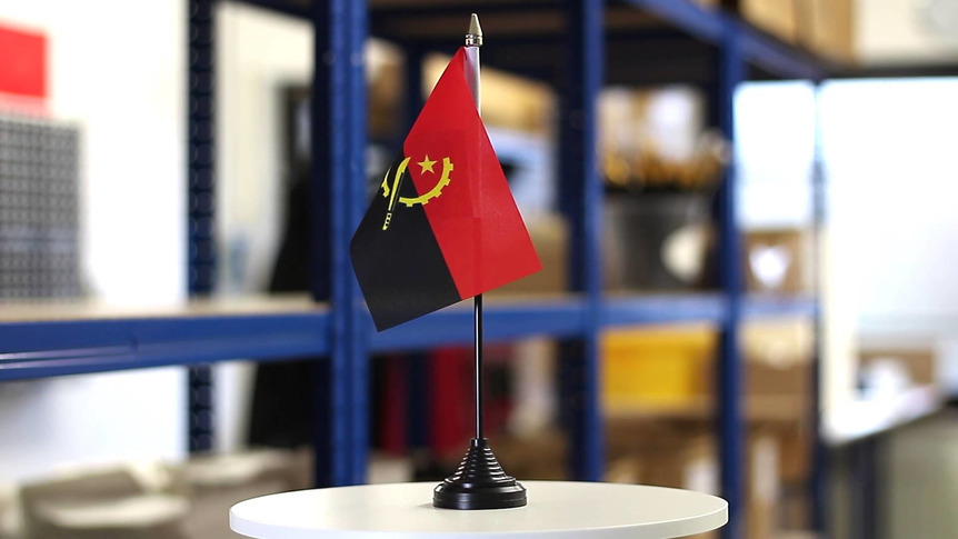Angola - Mini drapeau de table 10 x 15 cm