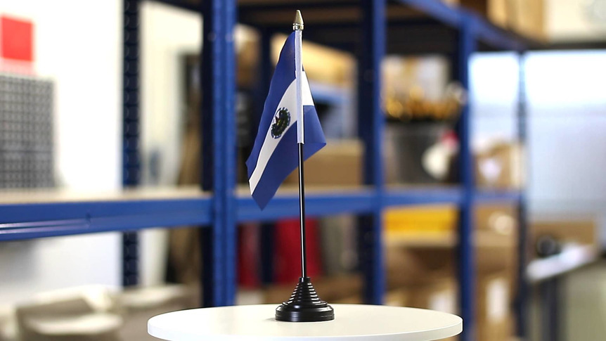 Salvador - Mini drapeau de table 10 x 15 cm