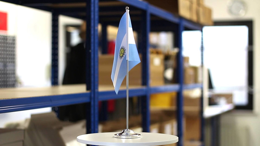 Argentinien - Satin Tischflagge 15 x 22 cm