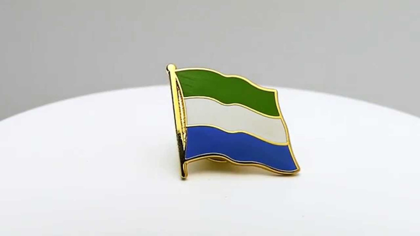 Sierra Leone - Pin's drapeau 2 x 2 cm